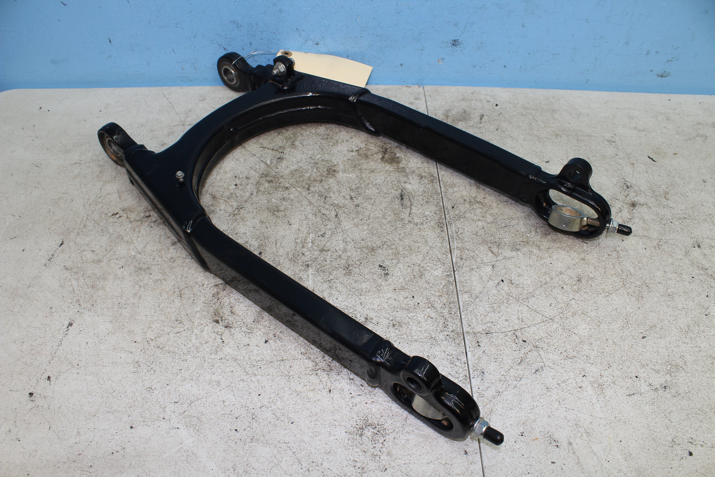 2014-2022 Harley Davidson Sportster 883 OEM Swing Arm 47400134BHP