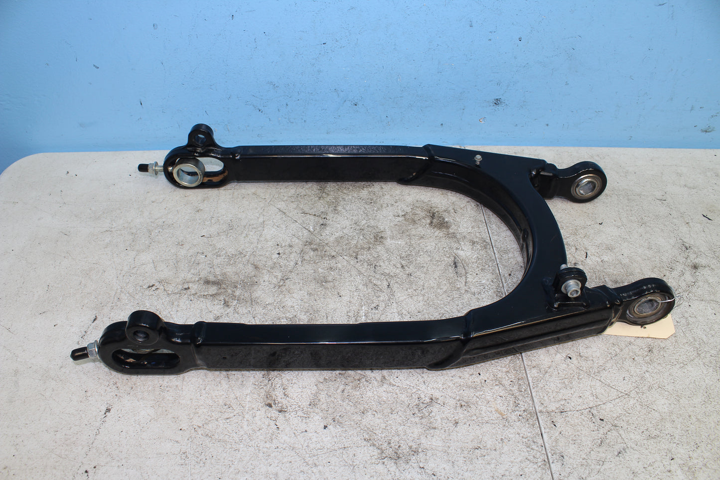 2014-2022 Harley Davidson Sportster 883 OEM Swing Arm 47400134BHP