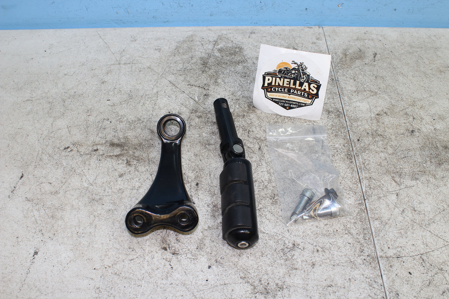14-22 Harley Davidson Sportster 883 Right Driver Foot Peg w/ Mounting Bracket