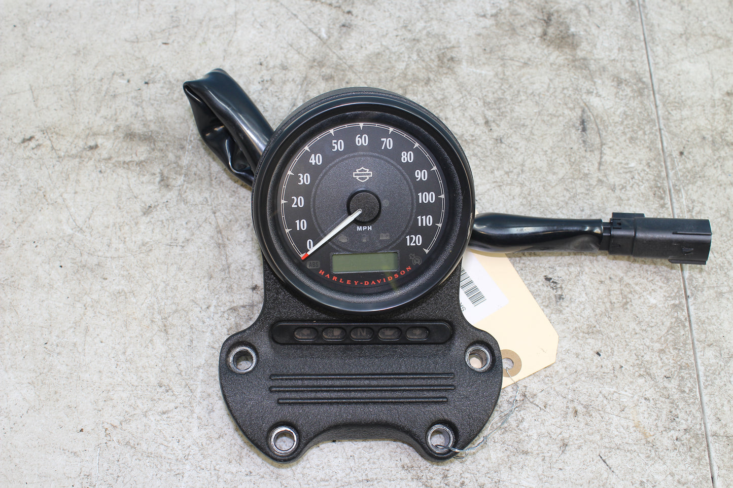 2014-2022 Harley Davidson Sportster 883 OEM Speedometer Speedo Gauge 3,600 Miles