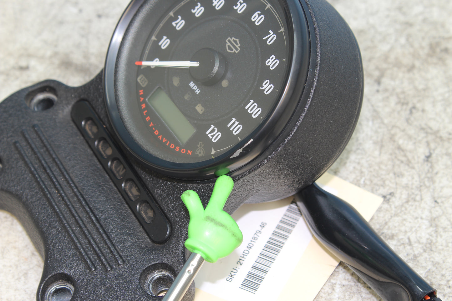 2014-2022 Harley Davidson Sportster 883 OEM Speedometer Speedo Gauge 3,600 Miles