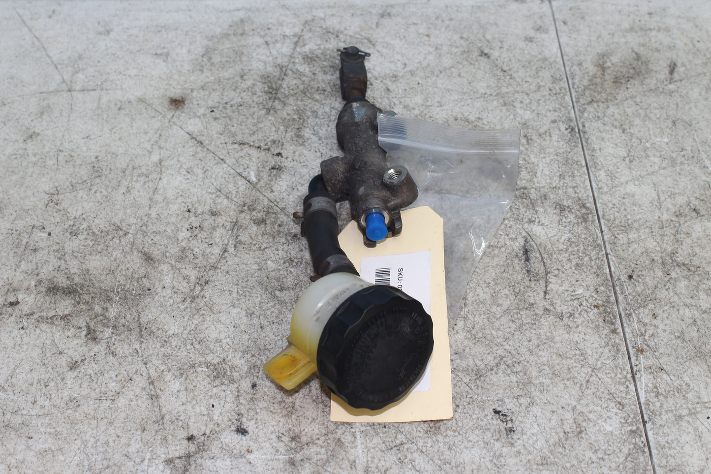 99-04 Kawasaki Vulcan Nomad VN1500 OEM Rear Brake Master Cylinder Assembly