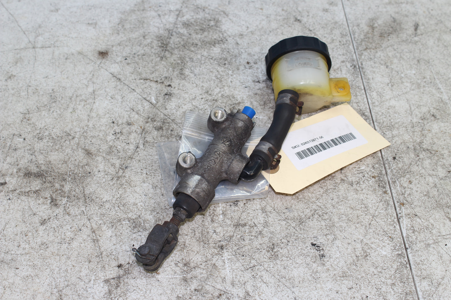 99-04 Kawasaki Vulcan Nomad VN1500 OEM Rear Brake Master Cylinder Assembly