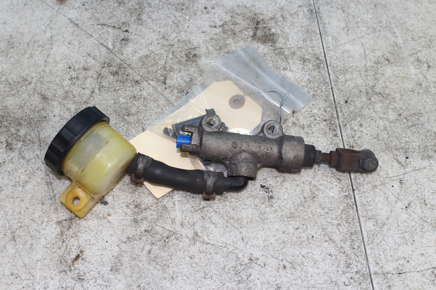 99-04 Kawasaki Vulcan Nomad VN1500 OEM Rear Brake Master Cylinder Assembly