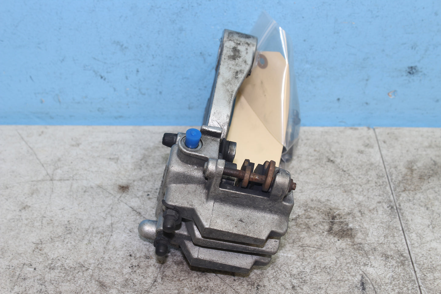99-04 Kawasaki Vulcan Nomad VN1500 OEM Rear Brake Caliper w/ Mounting Bracket