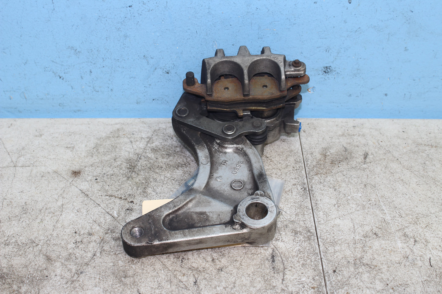 99-04 Kawasaki Vulcan Nomad VN1500 OEM Rear Brake Caliper w/ Mounting Bracket