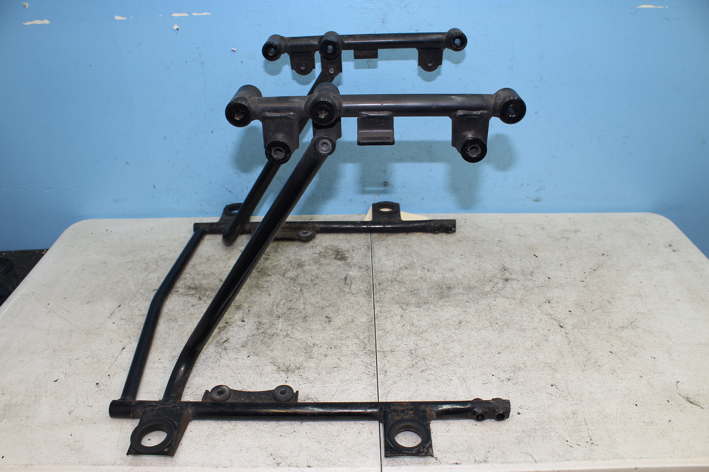 99-04 Kawasaki Vulcan Nomad VN1500 OEM Rear Sub Frame Saddlebag Mount
