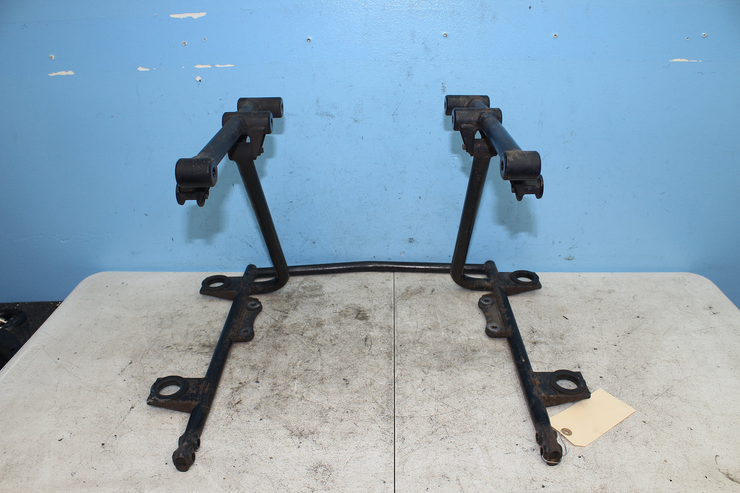 99-04 Kawasaki Vulcan Nomad VN1500 OEM Rear Sub Frame Saddlebag Mount