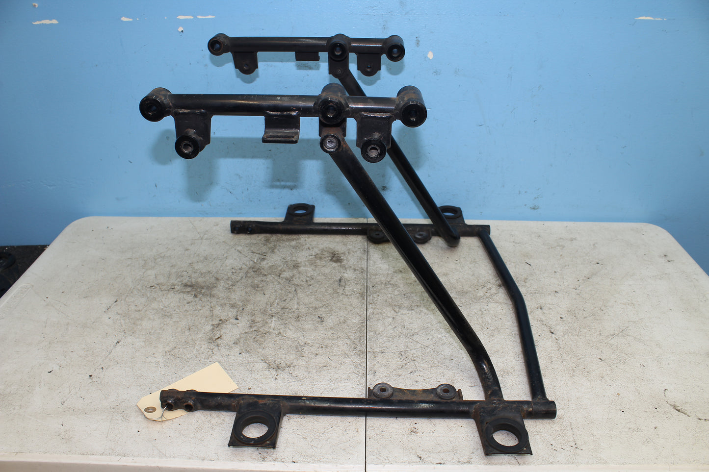 99-04 Kawasaki Vulcan Nomad VN1500 OEM Rear Sub Frame Saddlebag Mount