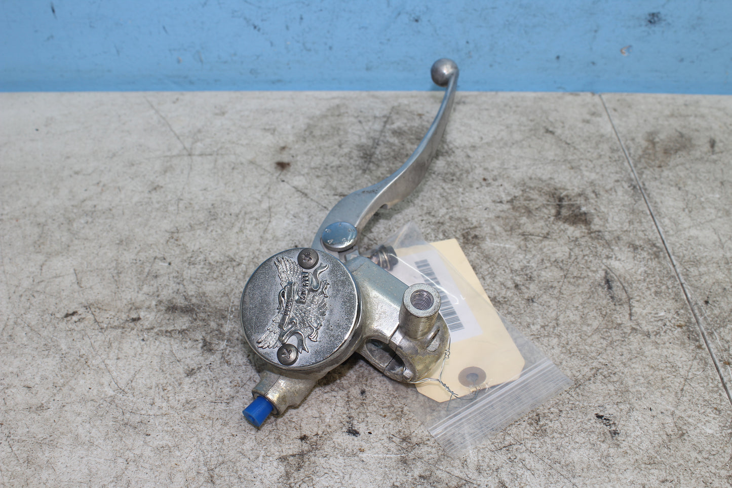 99-04 Kawasaki Vulcan Nomad VN1500 OEM Front Brake Master Cylinder w/ Lever