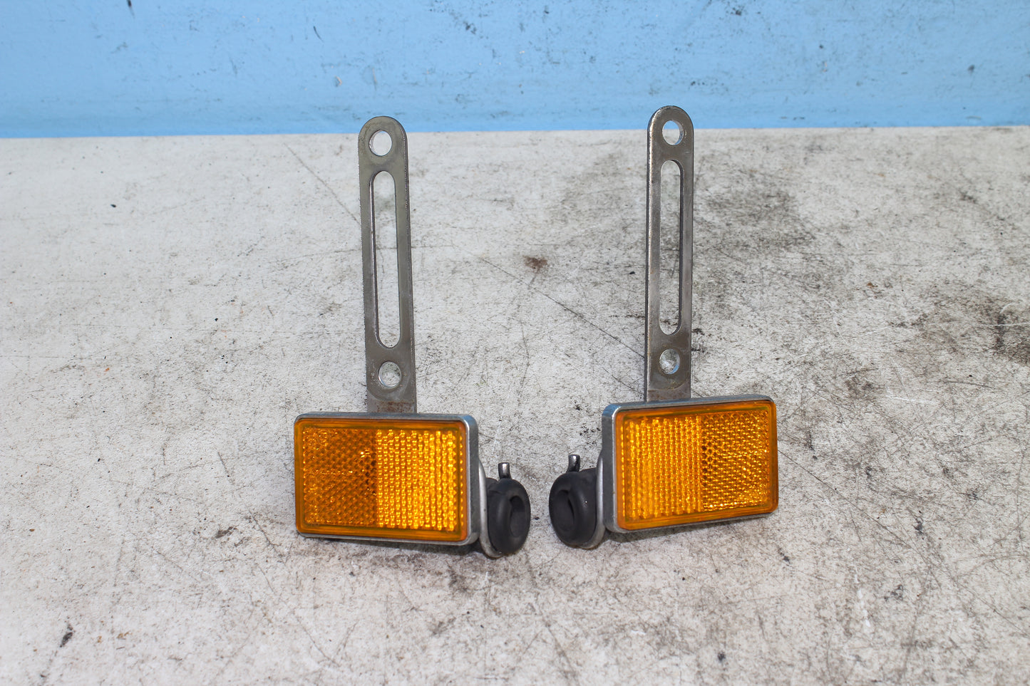 99-04 Kawasaki Vulcan Nomad VN1500 Fork Reflectors w/ Brake Line Holder Brackets