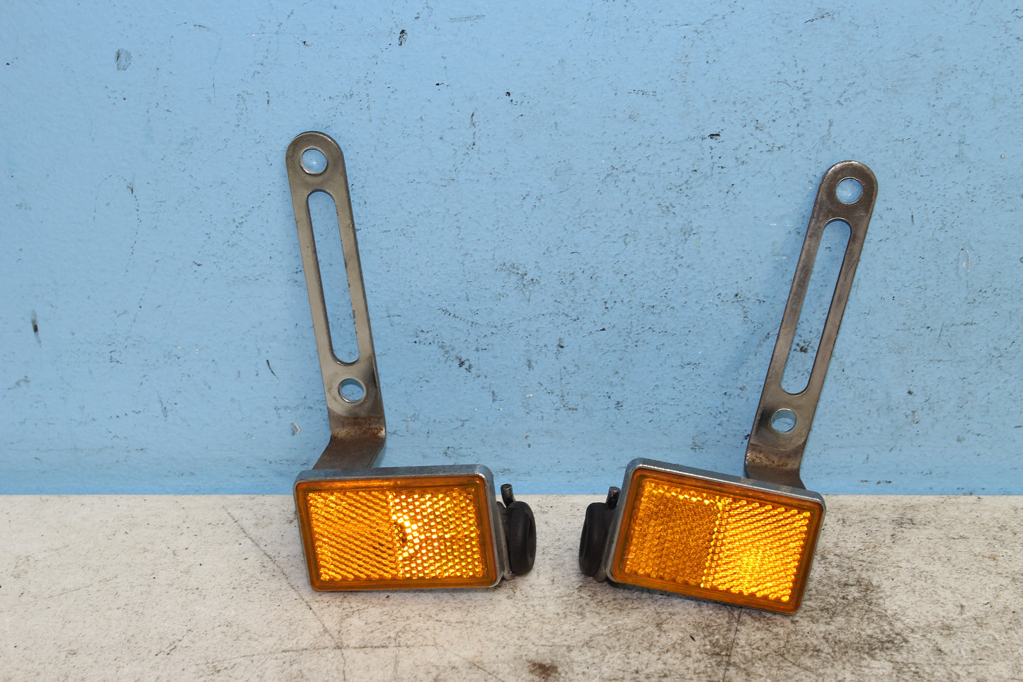 99-04 Kawasaki Vulcan Nomad VN1500 Fork Reflectors w/ Brake Line Holder Brackets