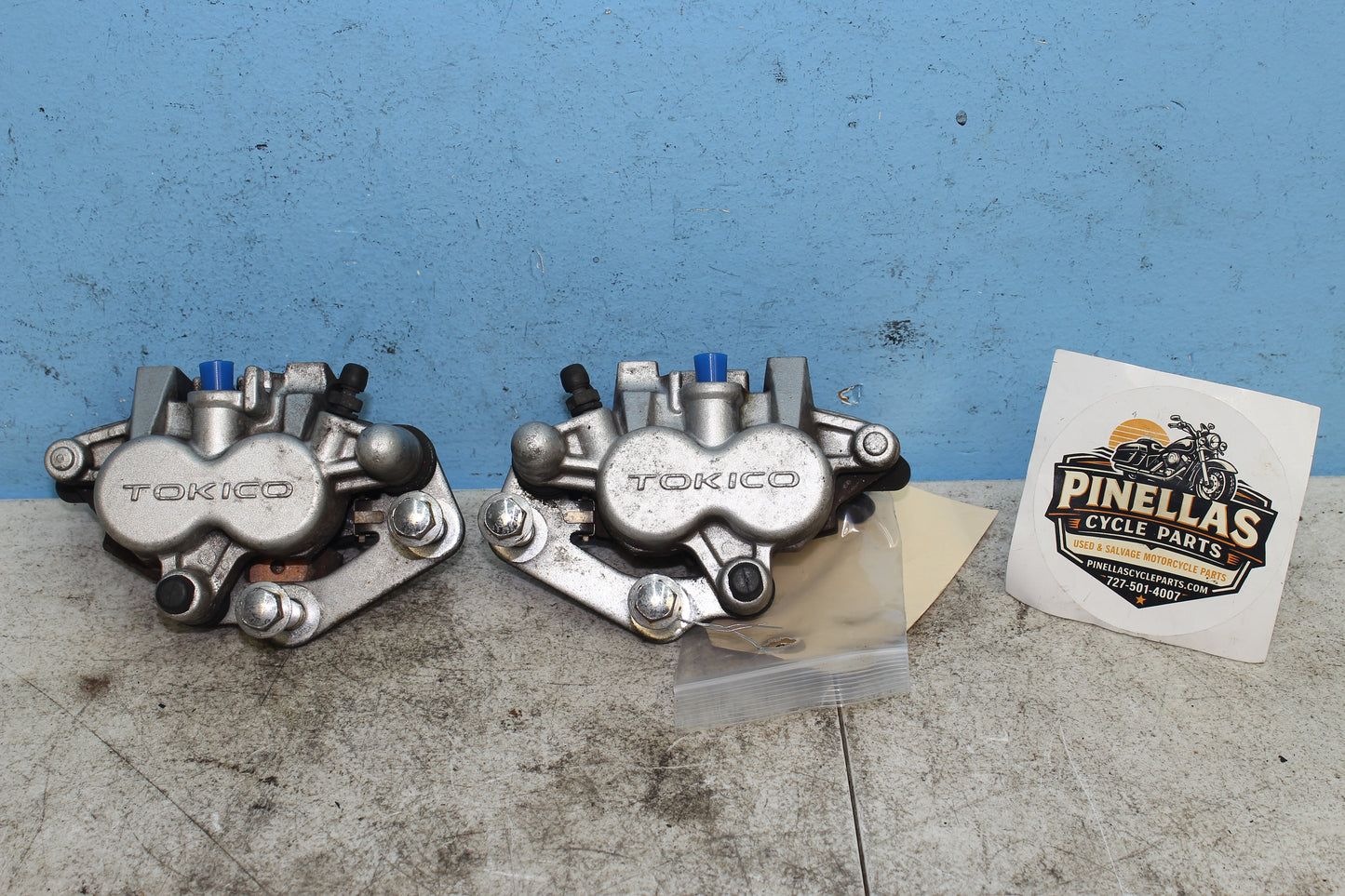 99-04 Kawasaki Vulcan Nomad VN1500 OEM Front Brake Calipers