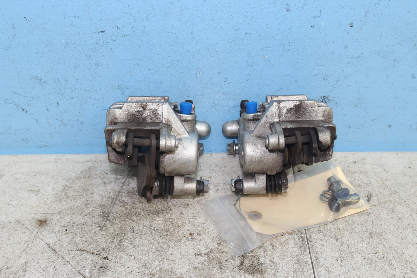 99-04 Kawasaki Vulcan Nomad VN1500 OEM Front Brake Calipers