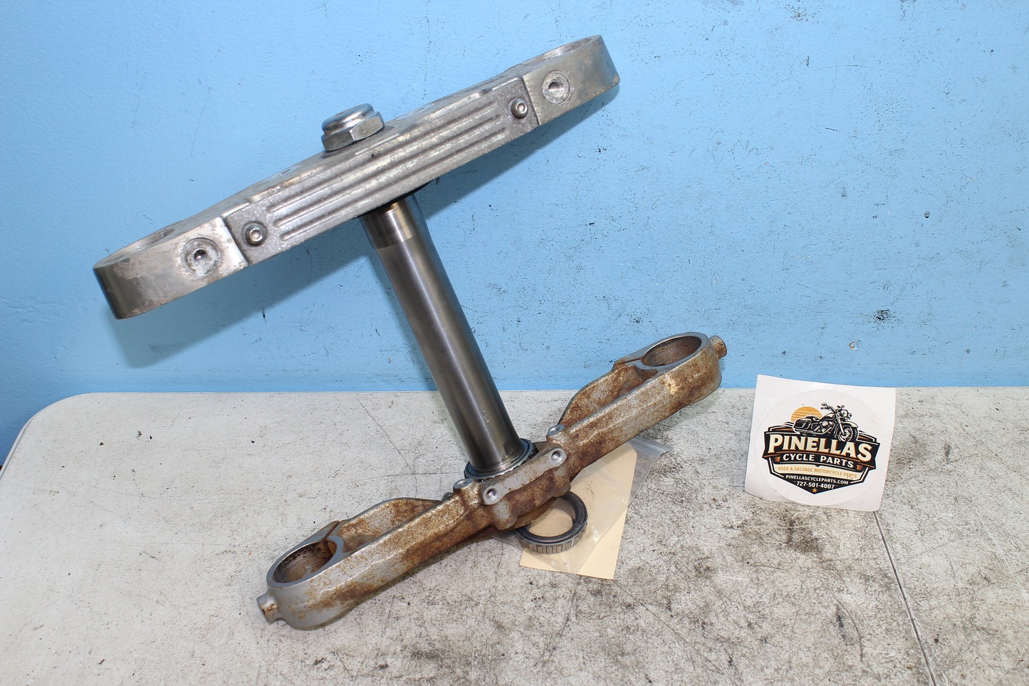 99-04 Kawasaki Vulcan Nomad VN1500 OEM Triple Tree 44037-1410, 44039-1279