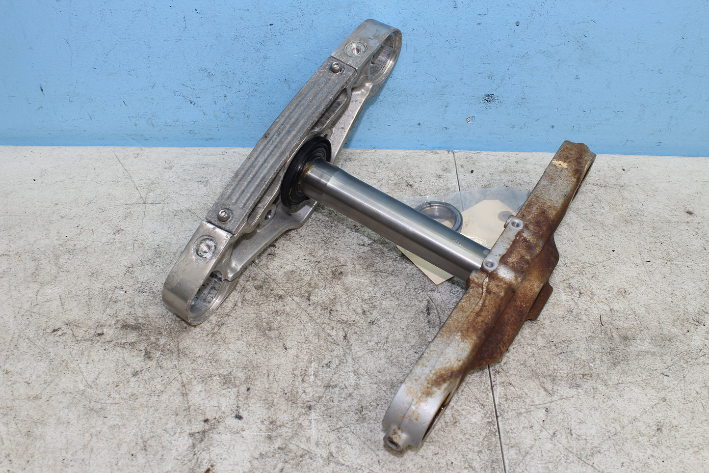 99-04 Kawasaki Vulcan Nomad VN1500 OEM Triple Tree 44037-1410, 44039-1279