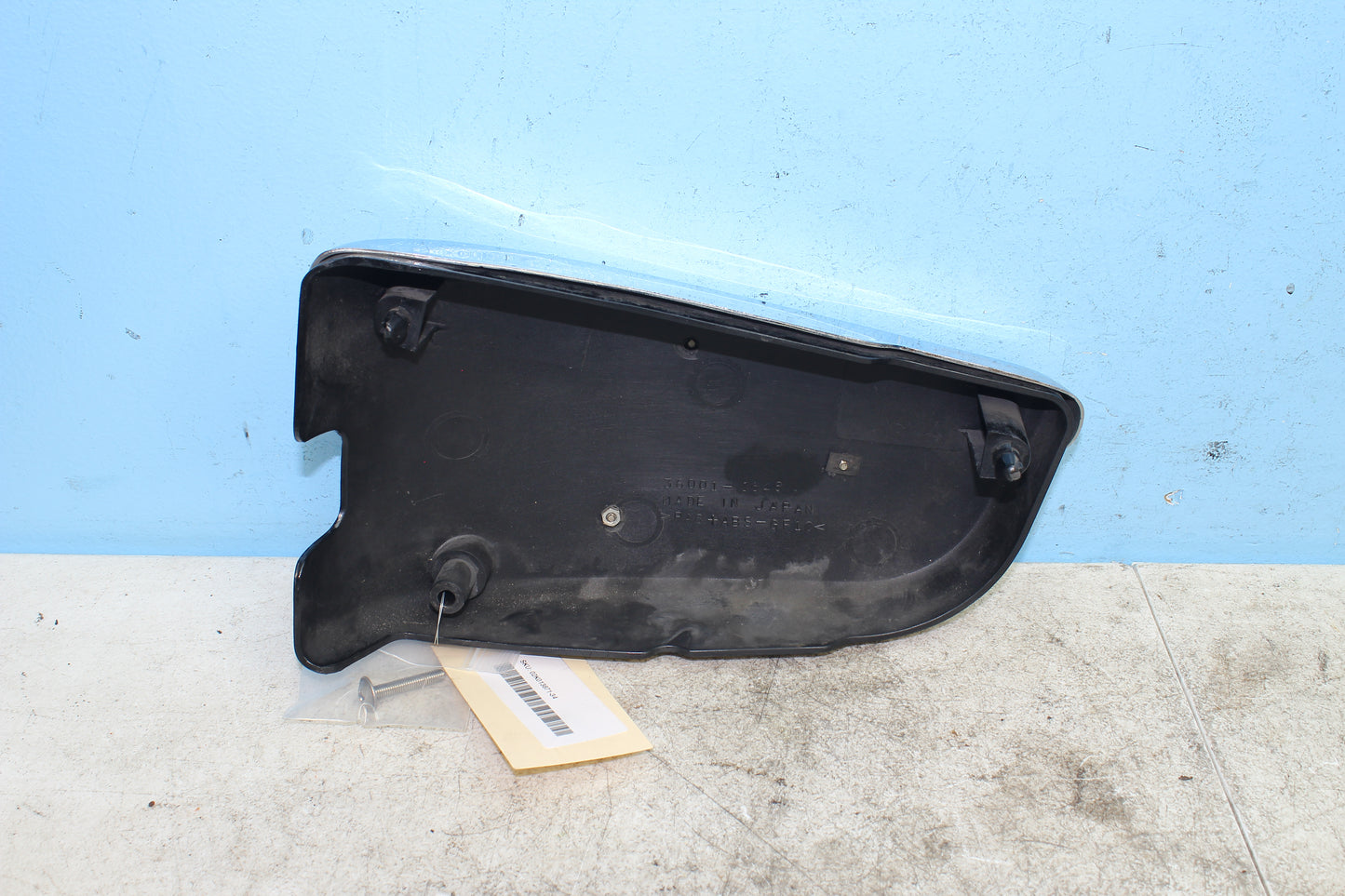 99-04 Kawasaki Vulcan Nomad VN1500 OEM Right Side Cover Panel 36001-1646-H8