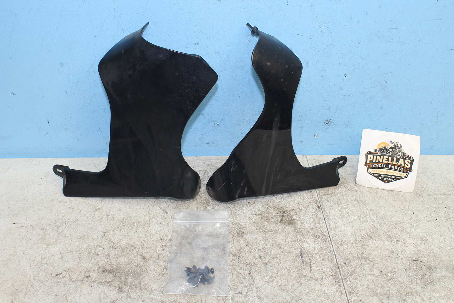 99-04 Kawasaki Vulcan Nomad VN1500 OEM Front Frame Neck Covers Left Right