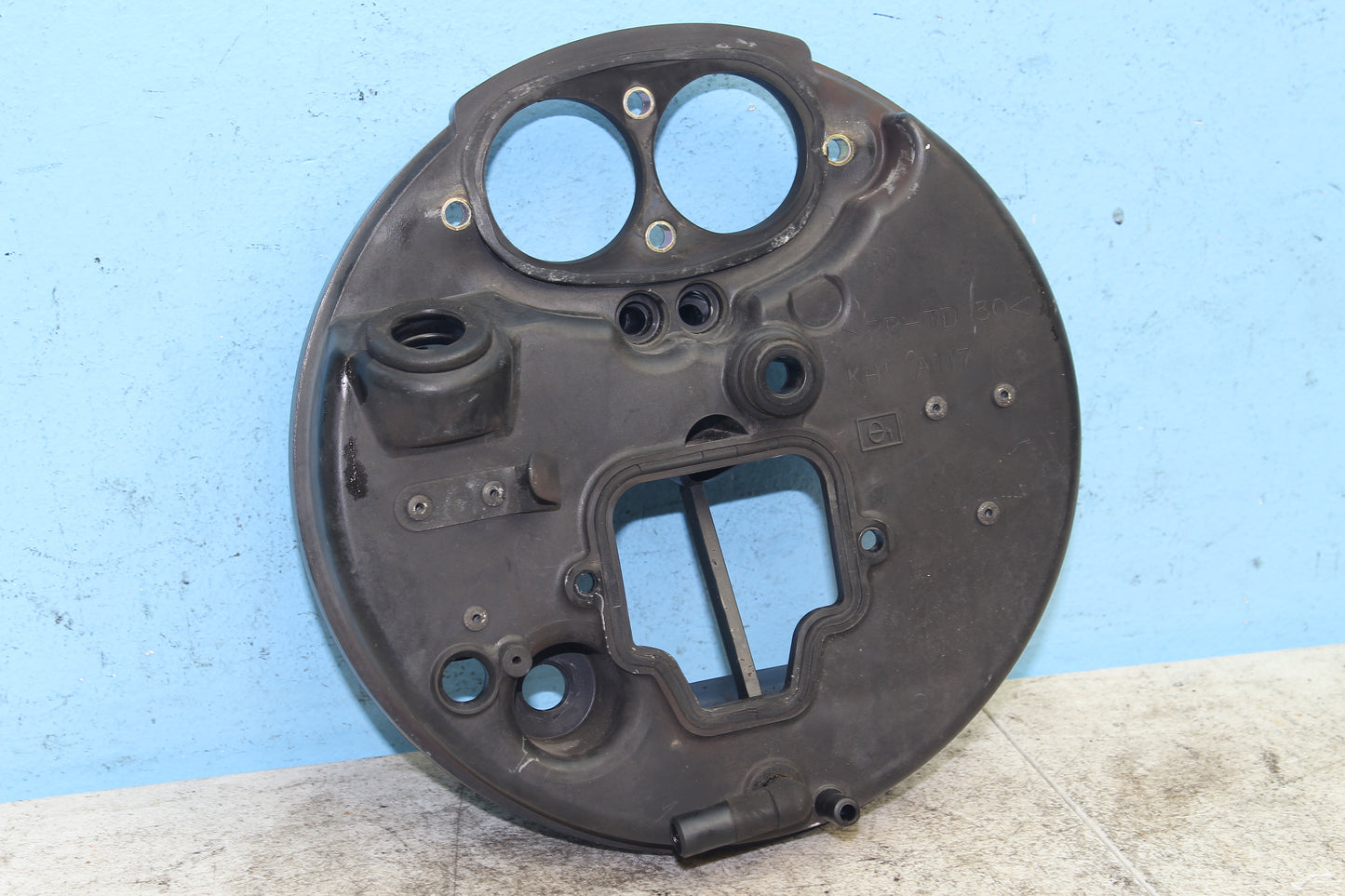 99-04 Kawasaki Vulcan Nomad VN1500 OEM Right Air Box Intake Housing