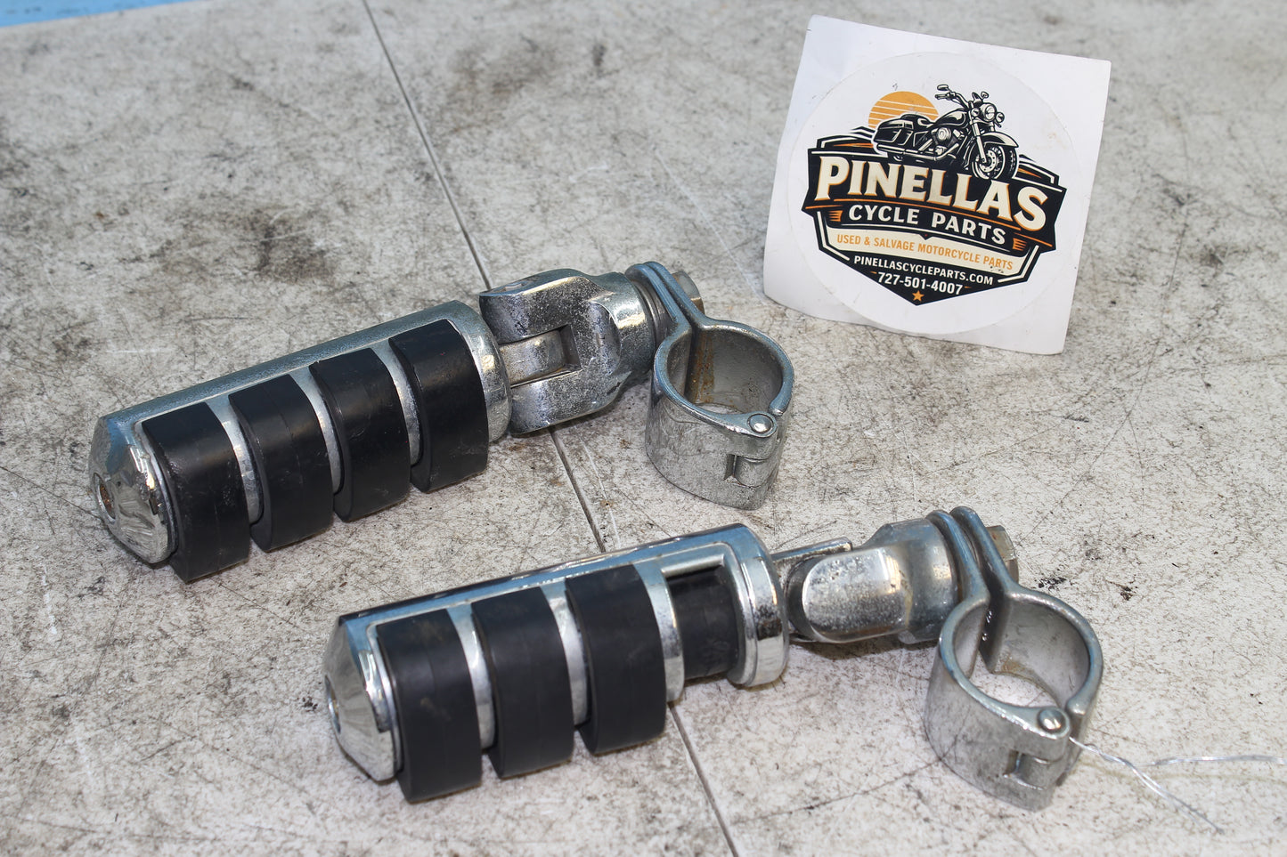 99-04 Kawasaki Vulcan Nomad VN1500 OEM Engine Guard Highway Pegs