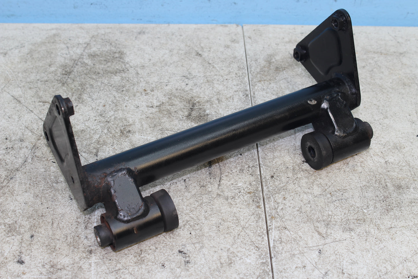 99-04 Kawasaki Vulcan Nomad VN1500 OEM Engine Motor Mount Bracket Bolts