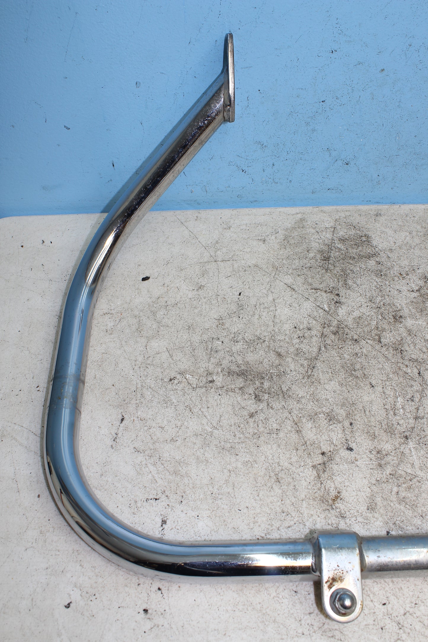 99-04 Kawasaki Vulcan Nomad VN1500 OEM Crash Bar Engine Motor Guard 55020-1638