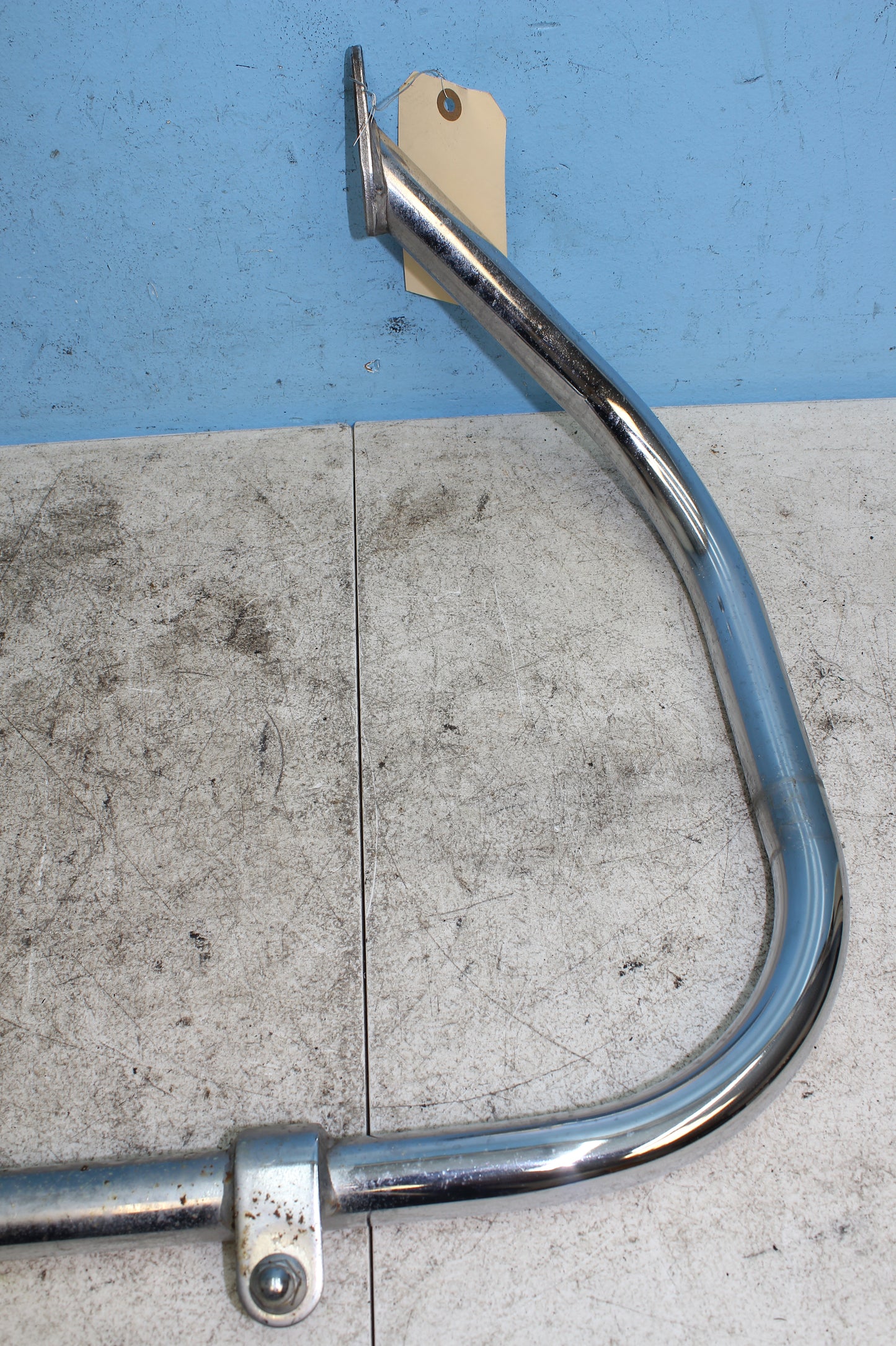 99-04 Kawasaki Vulcan Nomad VN1500 OEM Crash Bar Engine Motor Guard 55020-1638