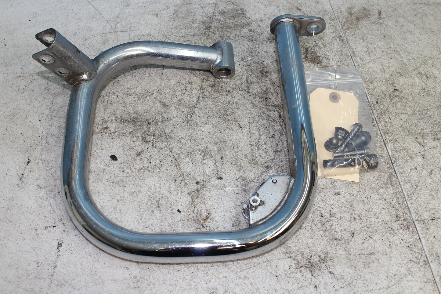 99-04 Kawasaki Vulcan Nomad VN1500 OEM Right Crash Bar Lower Rear 55020-1684