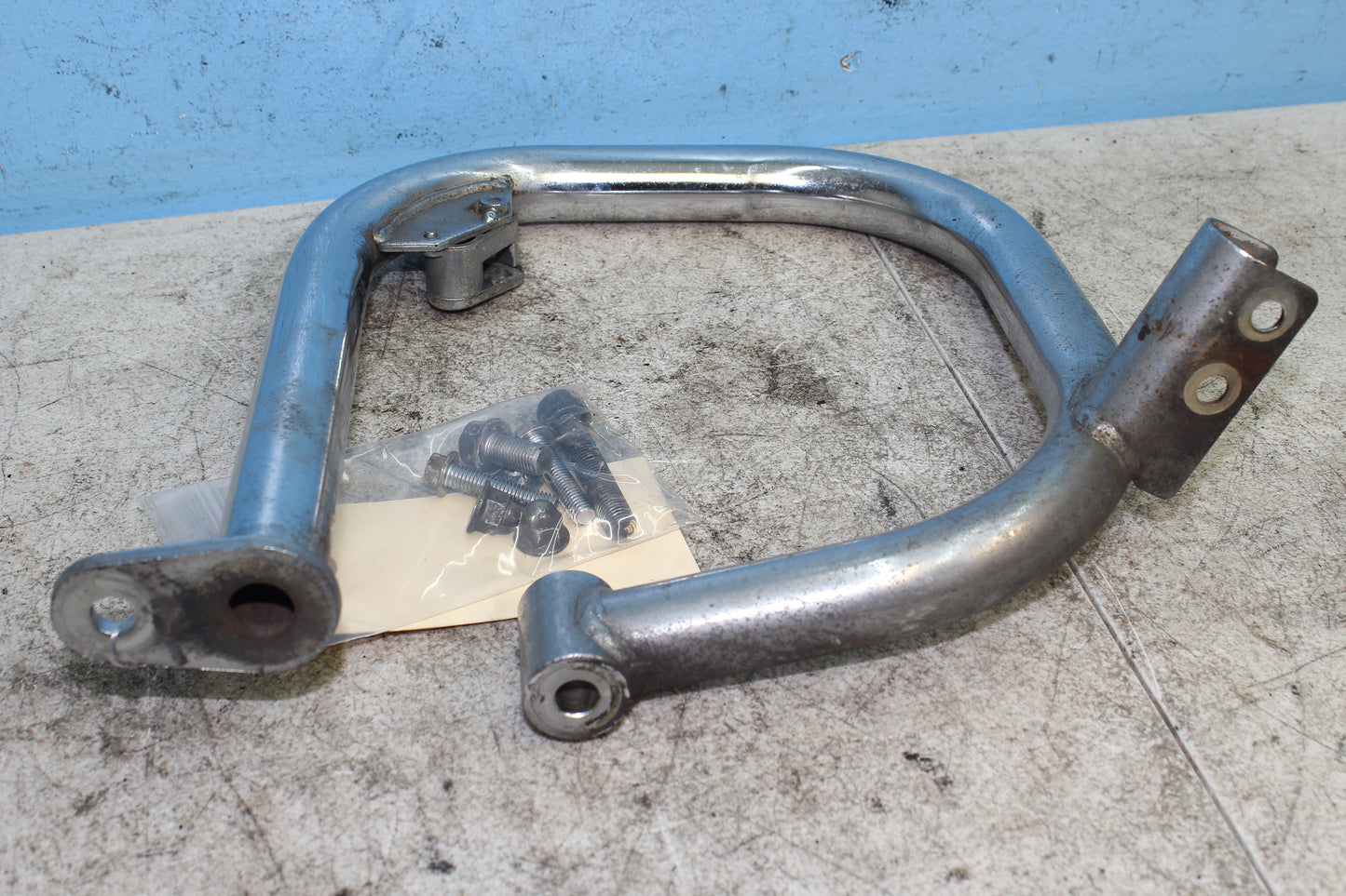 99-04 Kawasaki Vulcan Nomad VN1500 OEM Right Crash Bar Lower Rear 55020-1684