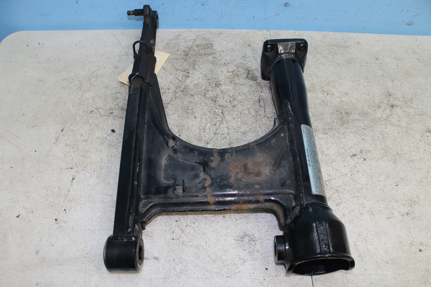 99-04 Kawasaki Vulcan Nomad VN1500 OEM Swing Arm 33001-1617