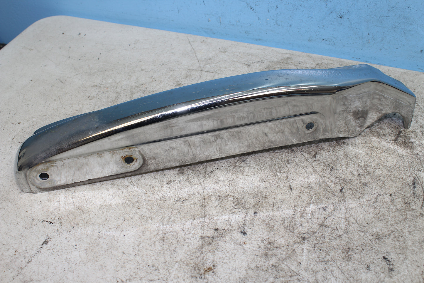 99-04 Kawasaki Vulcan Nomad VN1500 OEM Rear Fender Cover Mount Left Right