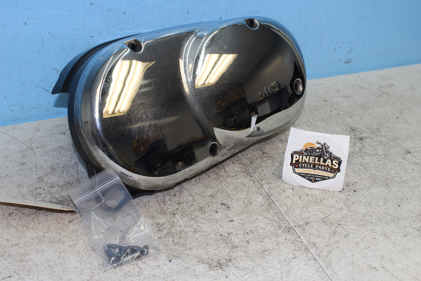 99-04 Kawasaki Vulcan Nomad VN1500 OEM Left Side Engine Cover