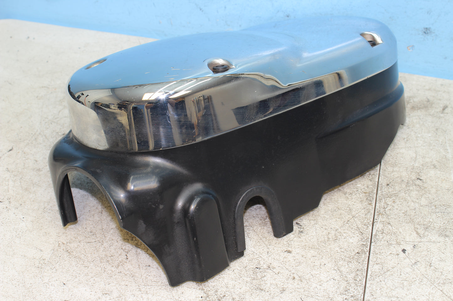 99-04 Kawasaki Vulcan Nomad VN1500 OEM Left Side Engine Cover