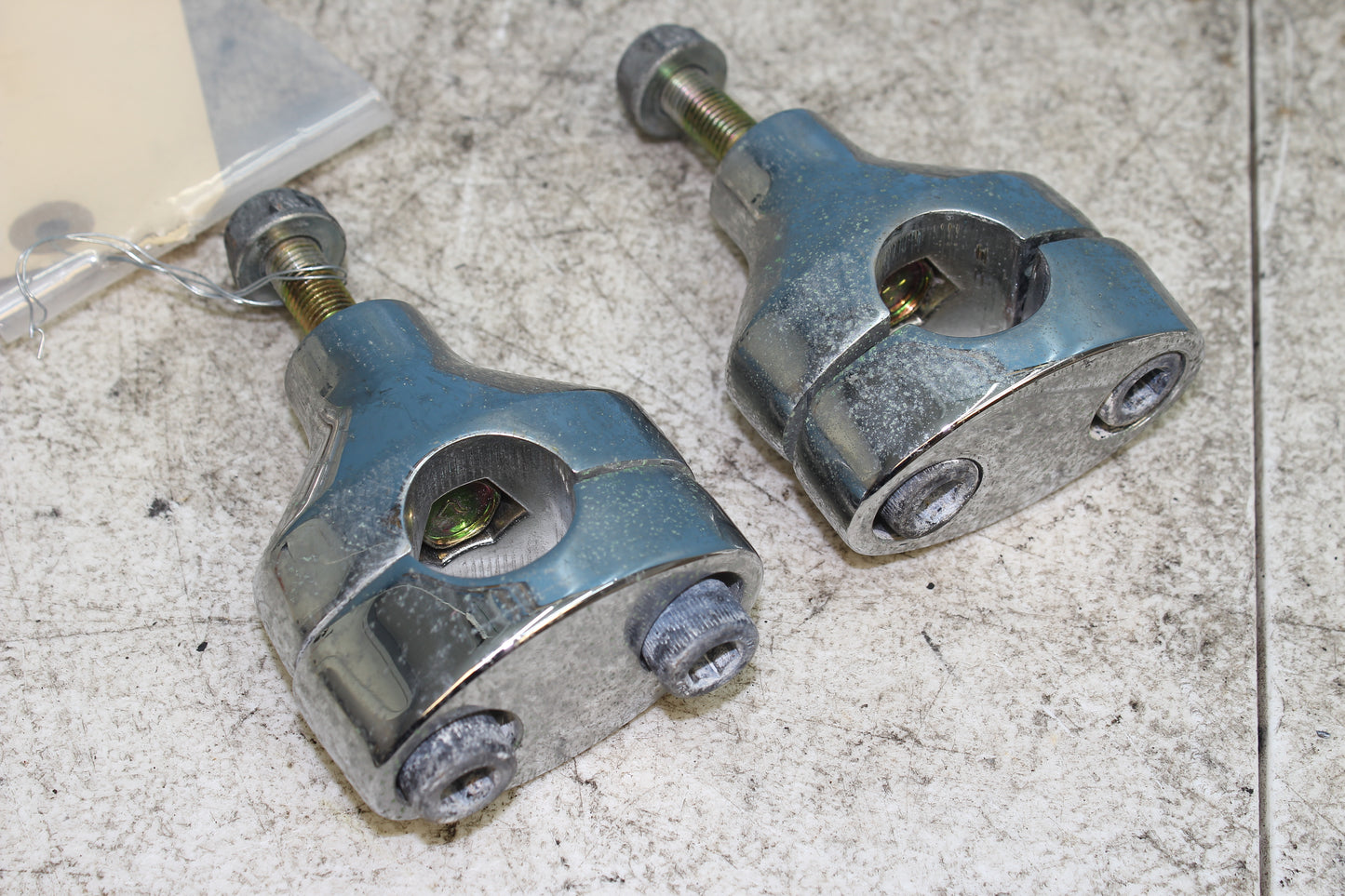 99-04 Kawasaki Vulcan Nomad VN1500 OEM Bar Risers Clamps 46012-1272, 46012-1273
