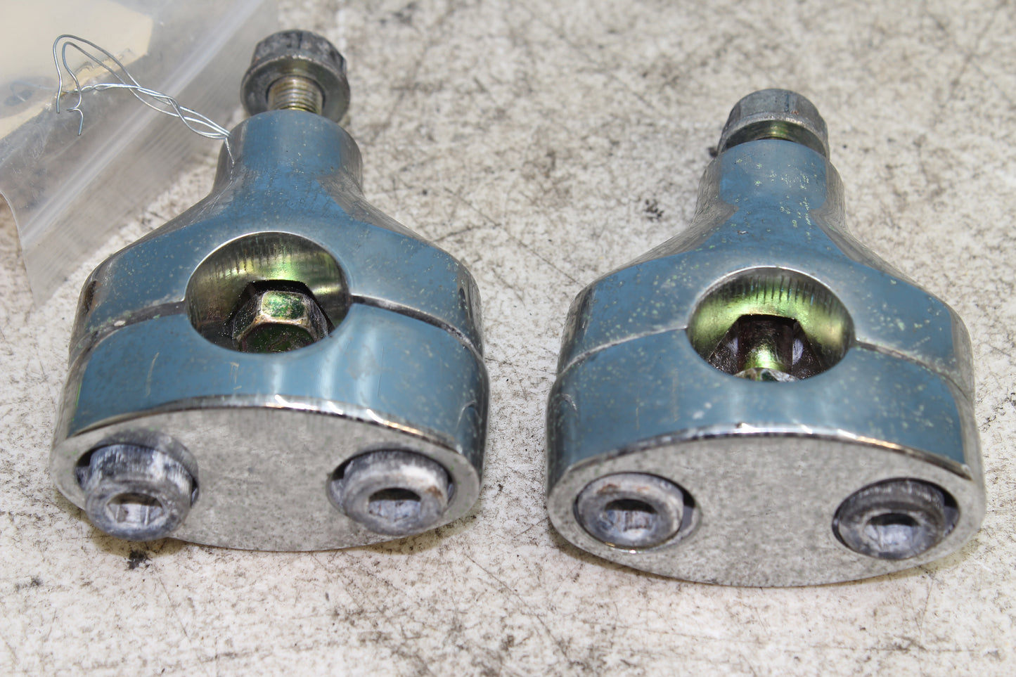 99-04 Kawasaki Vulcan Nomad VN1500 OEM Bar Risers Clamps 46012-1272, 46012-1273
