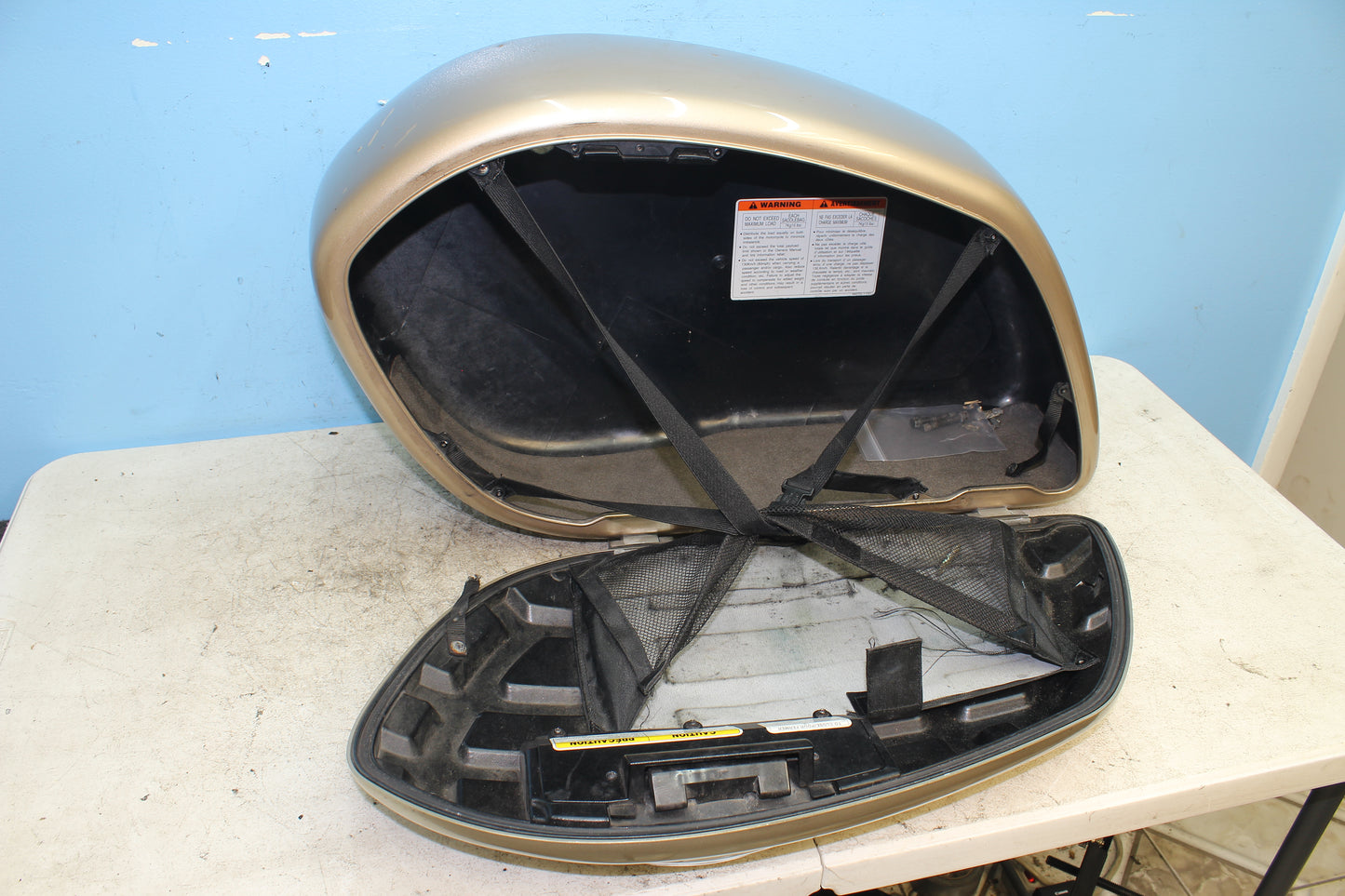 99-04 Kawasaki Vulcan Nomad VN1500 OEM Left Saddlebag Luggage 57003-1084-220