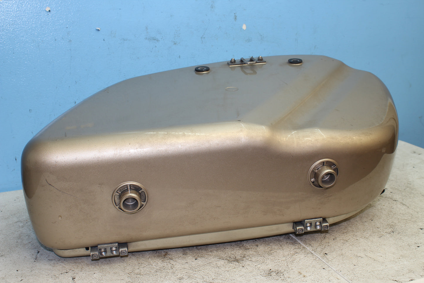 99-04 Kawasaki Vulcan Nomad VN1500 OEM Left Saddlebag Luggage 57003-1084-220