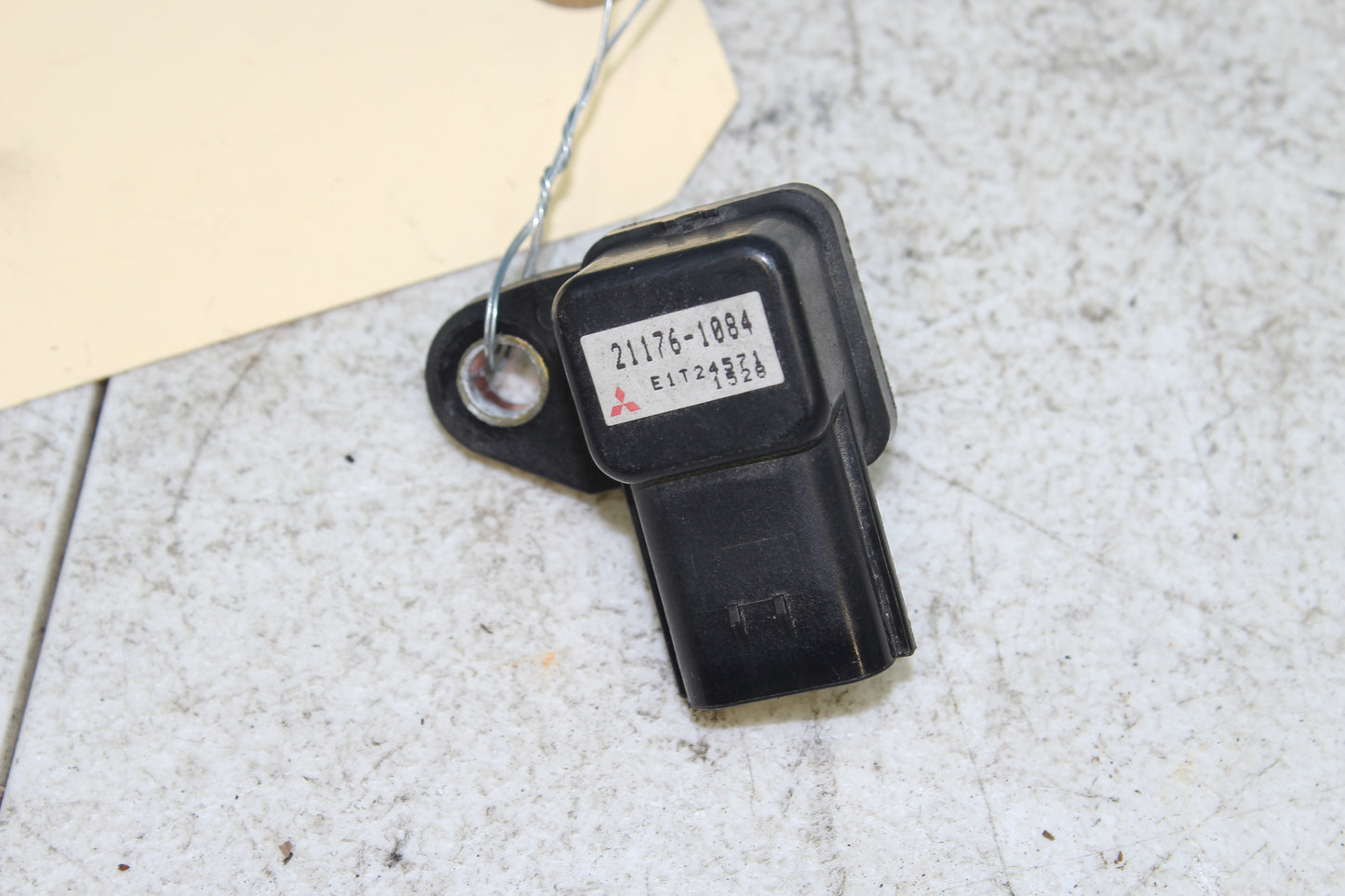 99-04 Kawasaki Vulcan Nomad VN1500 OEM Map Pressure Air Sensor 21176-1084
