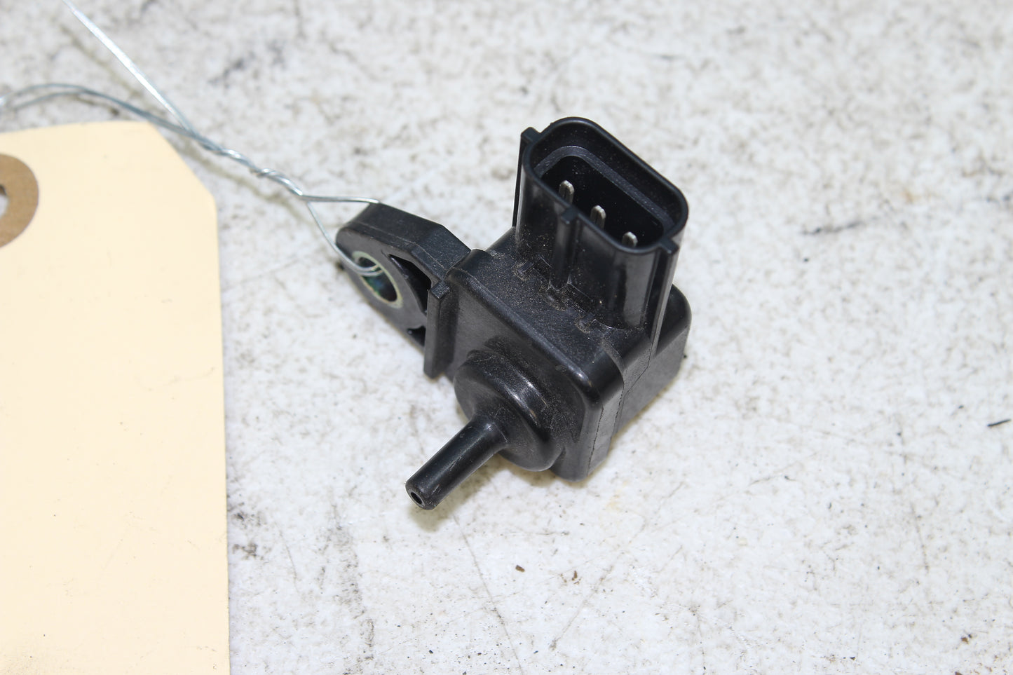 99-04 Kawasaki Vulcan Nomad VN1500 OEM Map Pressure Air Sensor 21176-1084