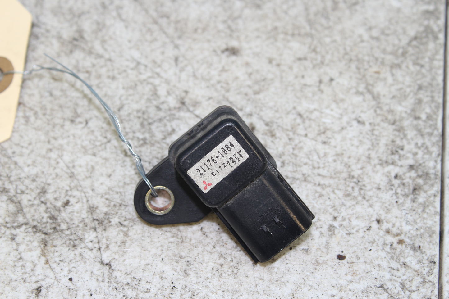 99-04 Kawasaki Vulcan Nomad VN1500 OEM MAP Pressure Sensor 21176-1084
