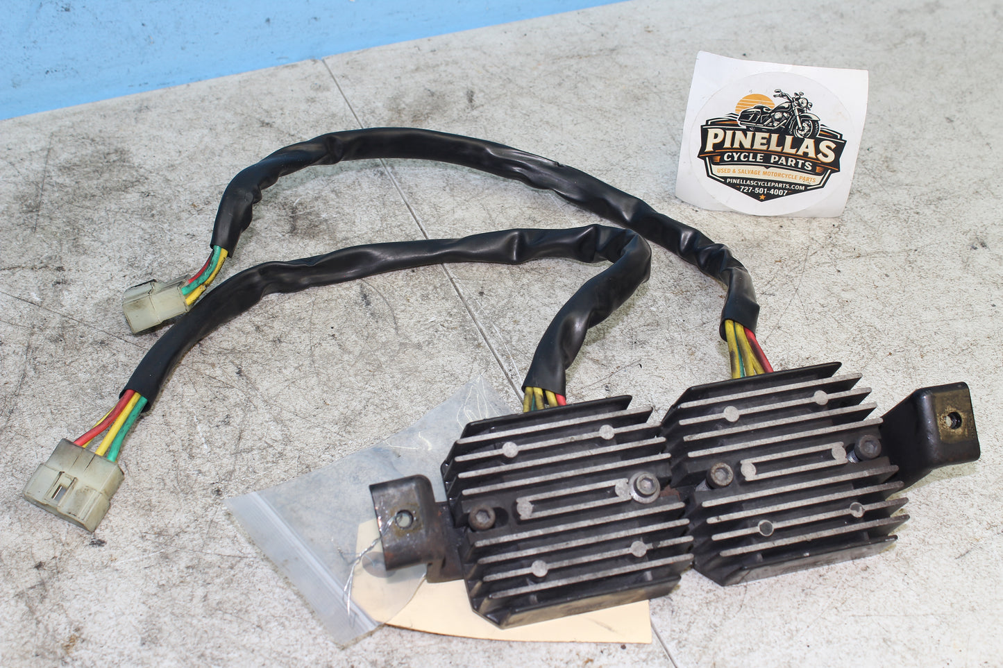 99-04 Kawasaki Vulcan Nomad VN1500 OEM Rectifiers Volt Regulator w/ Bracket