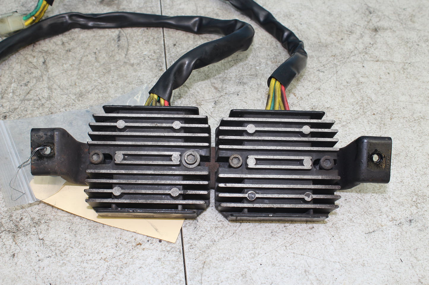 99-04 Kawasaki Vulcan Nomad VN1500 OEM Rectifiers Volt Regulator w/ Bracket