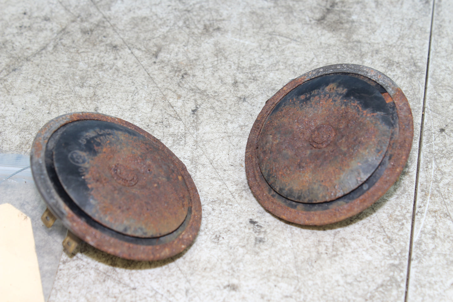 99-04 Kawasaki Vulcan Nomad VN1500 OEM Horns 27003-1406