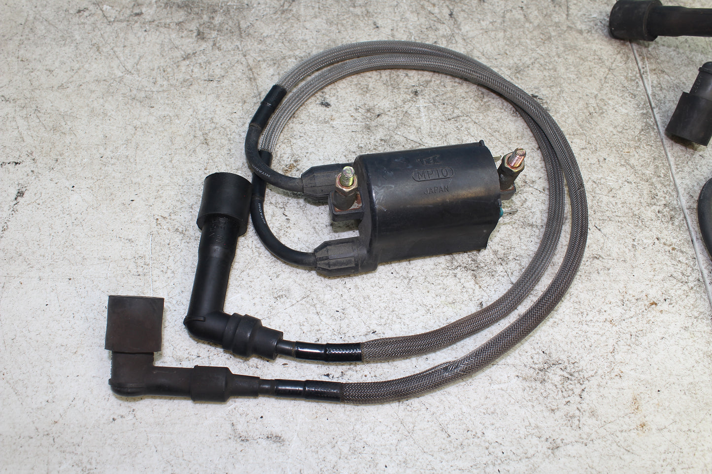 99-04 Kawasaki Vulcan Nomad VN1500 OEM Ignition Coil Packs w/ Wires *PAIR*