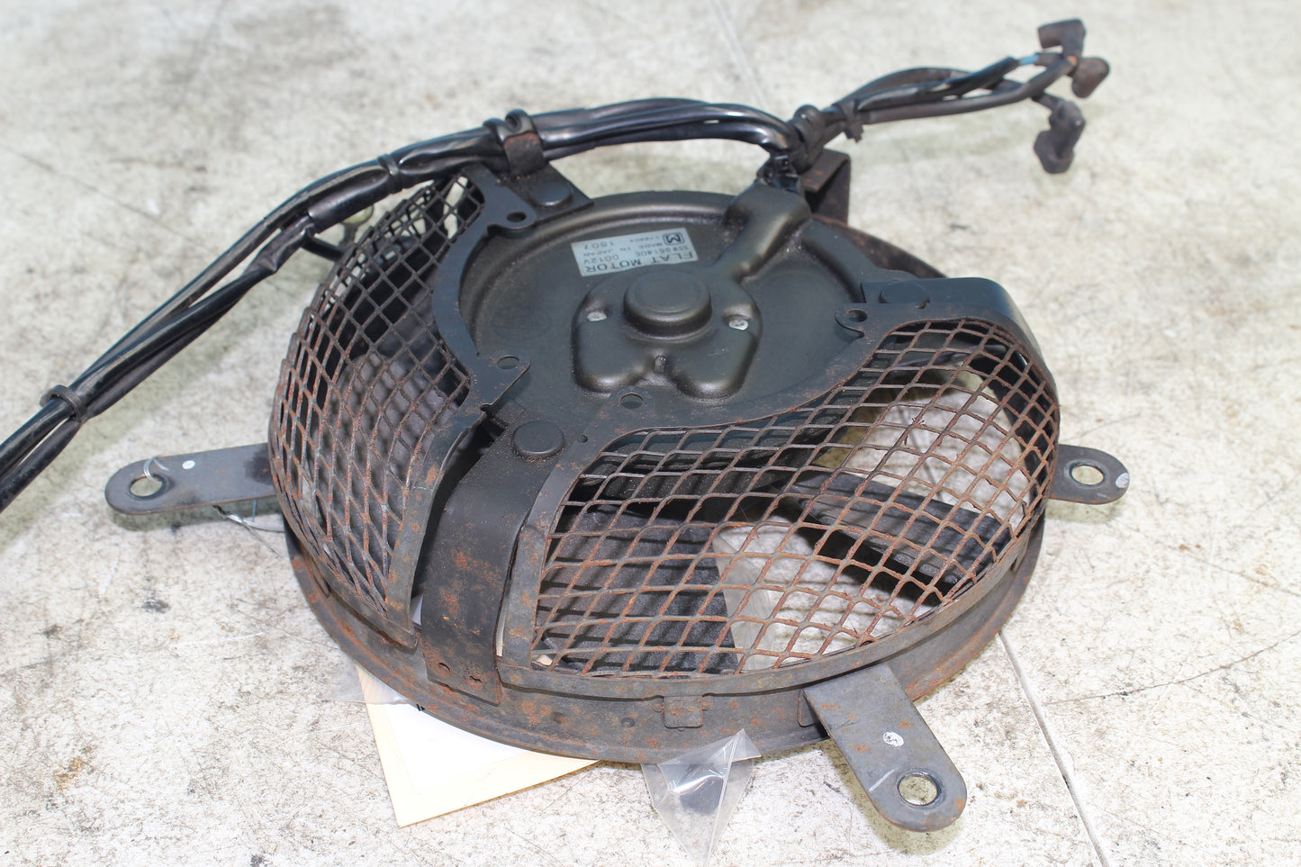 99-04 Kawasaki Vulcan Nomad VN1500 OEM Radiator Cooling Fan Assembly 59502-1127