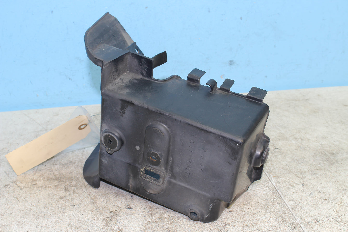 99-04 Kawasaki Vulcan Nomad VN1500 OEM Battery Box Tray w/ Bracket