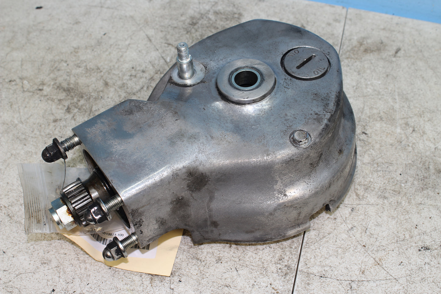 99-04 Kawasaki Vulcan Nomad VN1500 OEM Final Drive Rear Gear 13101-1242