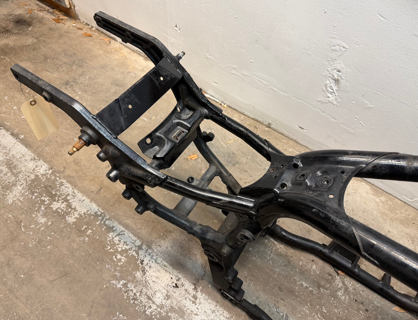 99-04 Kawasaki Vulcan Nomad VN1500 OEM Frame *CLN* 32160-1677
