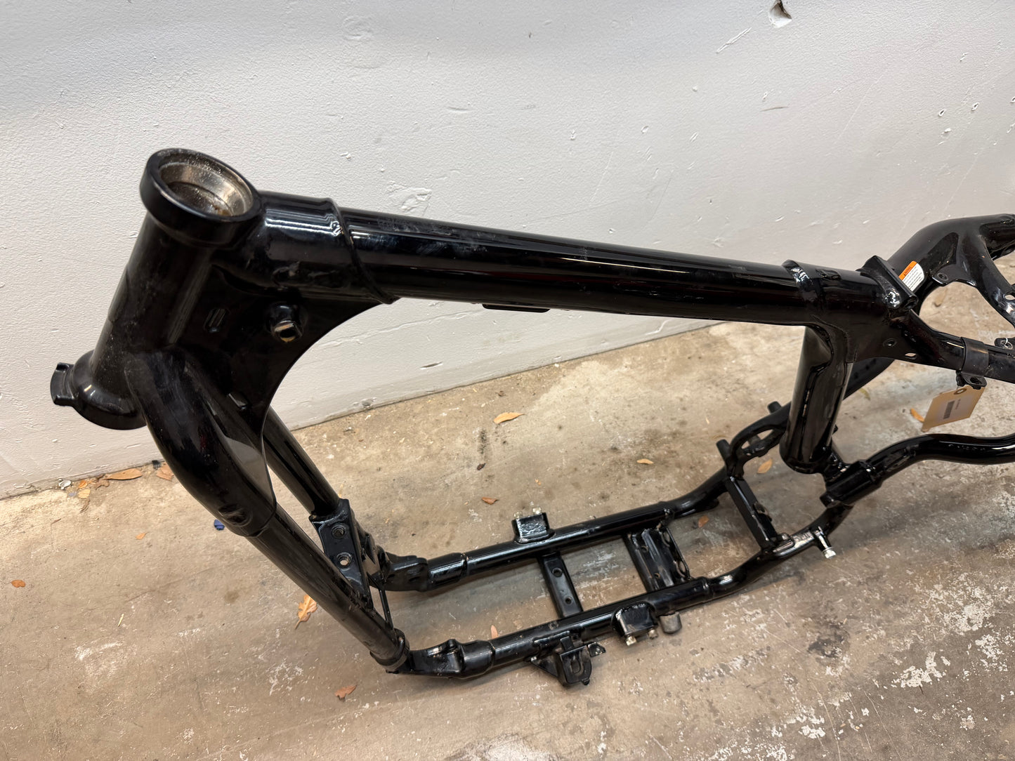 2014-2022 Harley Davidson Sportster 883 OEM Frame *CLN* 47000031