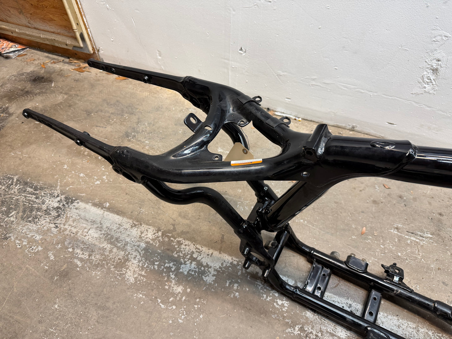 2014-2022 Harley Davidson Sportster 883 OEM Frame *CLN* 47000031